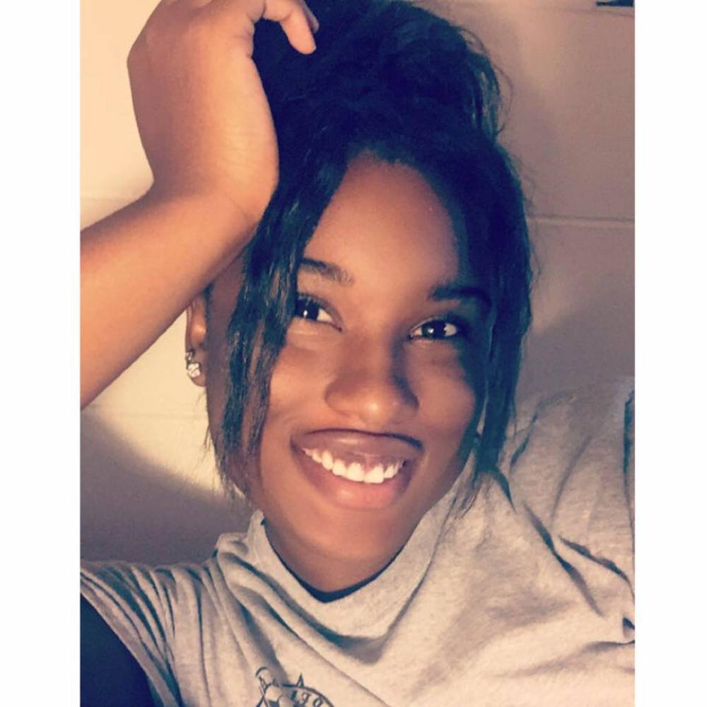 Meet your Posher, Rodneisha